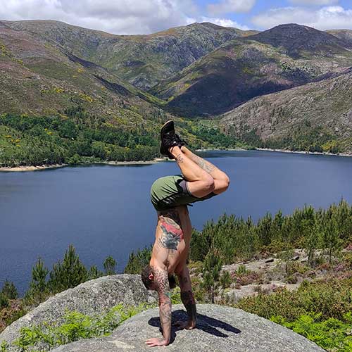 Miguel Caratao,Tuck. Balance in Portugal