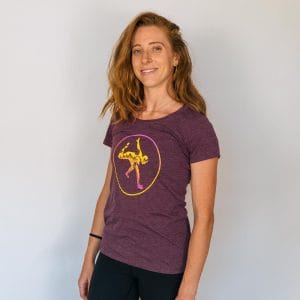 T SHIRT MAROON REACHING UNDERSWITCH (WOMENS)